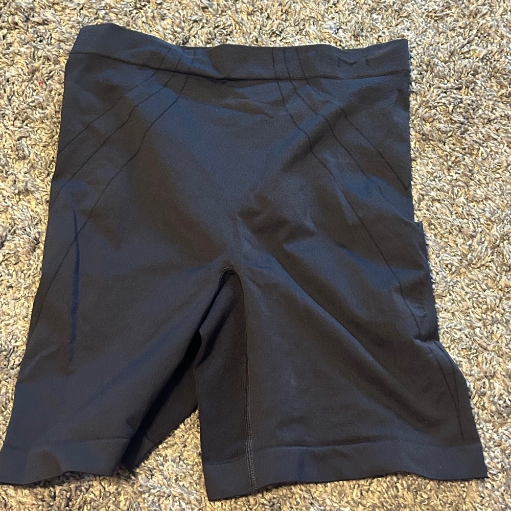 Maidenform Black Firm Control Shapewear Shorts Ruched Back Large
